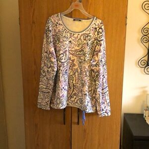 Like new Olsen Europe sweater size 42/14 
100%cotton
